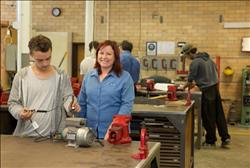 Certificate II in Electrotechnology (Career Start) | TAFE NSW 